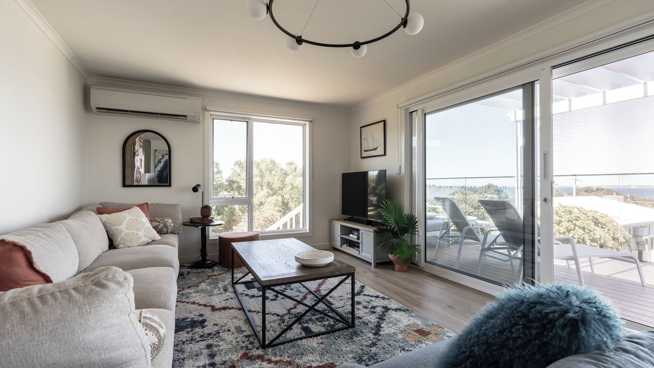 Photo of Livingroom in Bridport