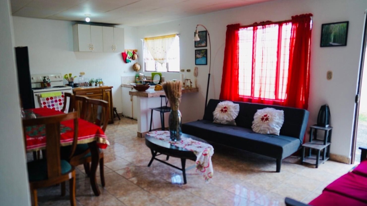 Photo of Livingroom in Roble