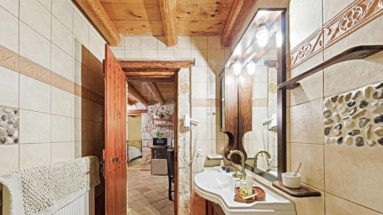 Photo of Bathroom in Skinaria