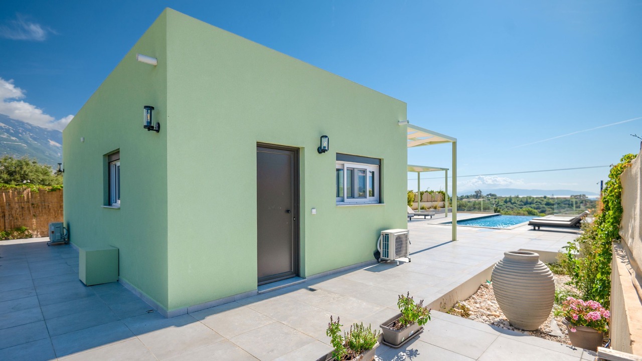 Photo of Outdoor in Karavados
