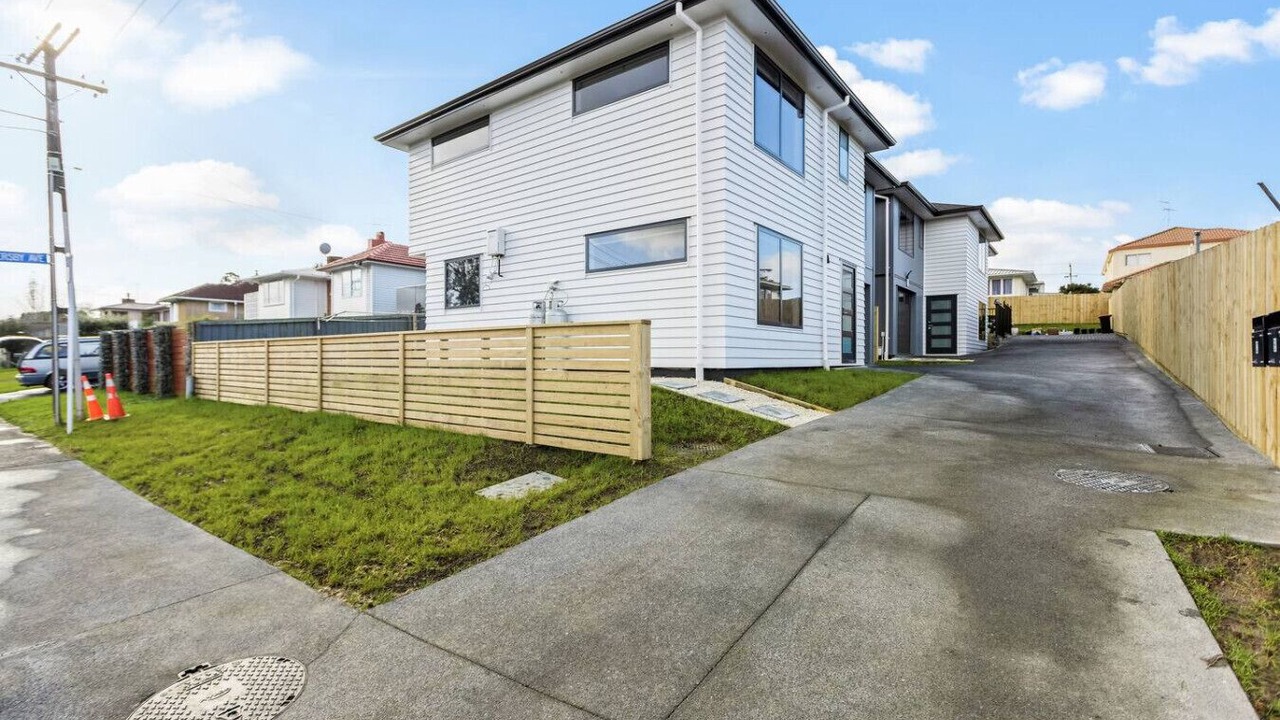 Photo of Others in Mount Roskill