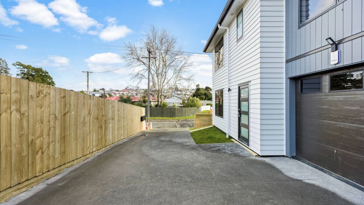 Photo of Others in Mount Roskill