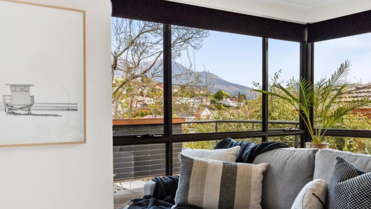 Photo of Livingroom in Sandy Bay
