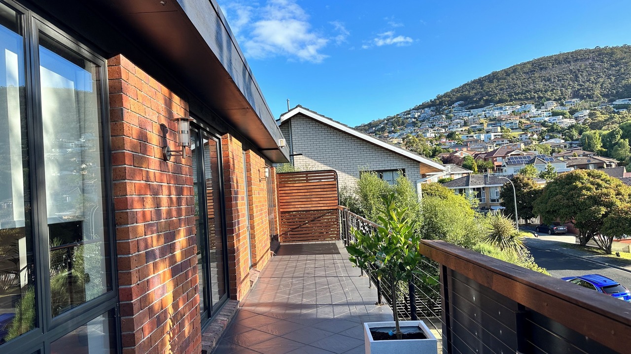 Photo of Patio Balcony in Sandy Bay