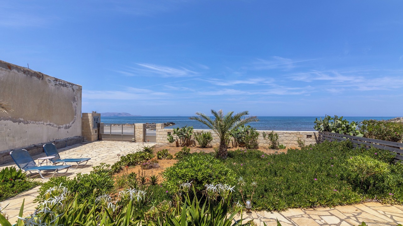 Photo of Patio Balcony in Gournai