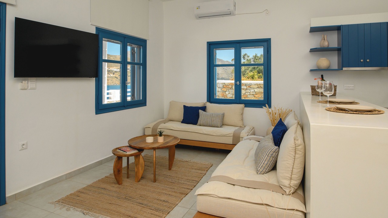 Photo of Livingroom in Aegiali