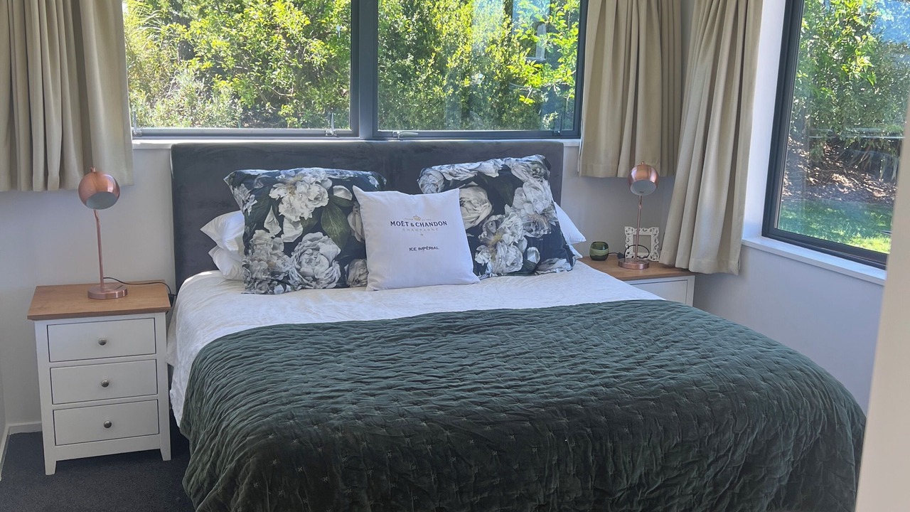 Photo of Bedroom in Lake Hawea