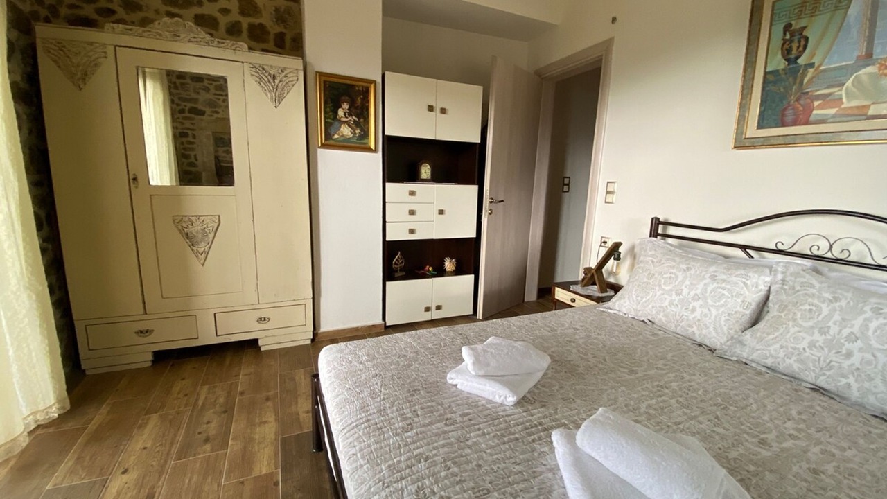 Photo of Bedroom in Nipidhitos