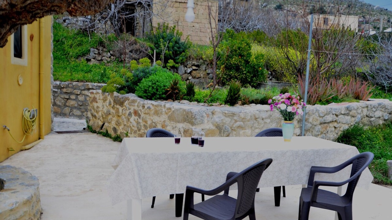 Photo of Outdoor in Nipidhitos