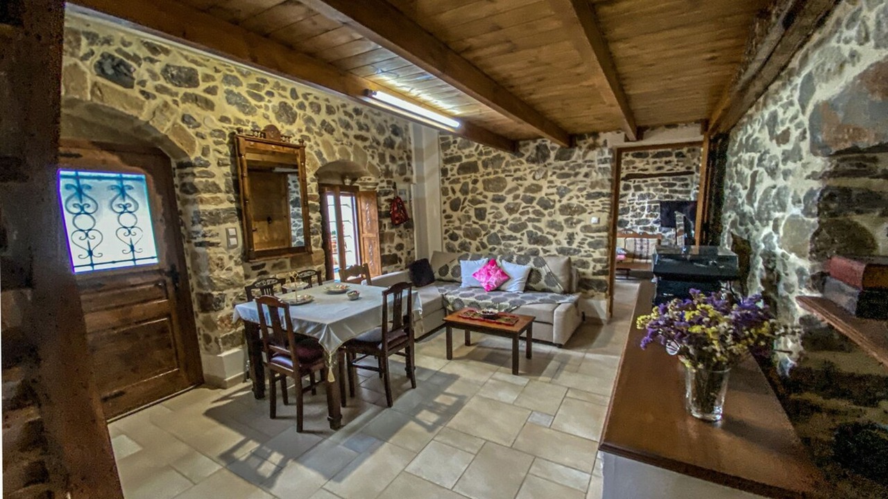 Photo of Others in Nipidhitos