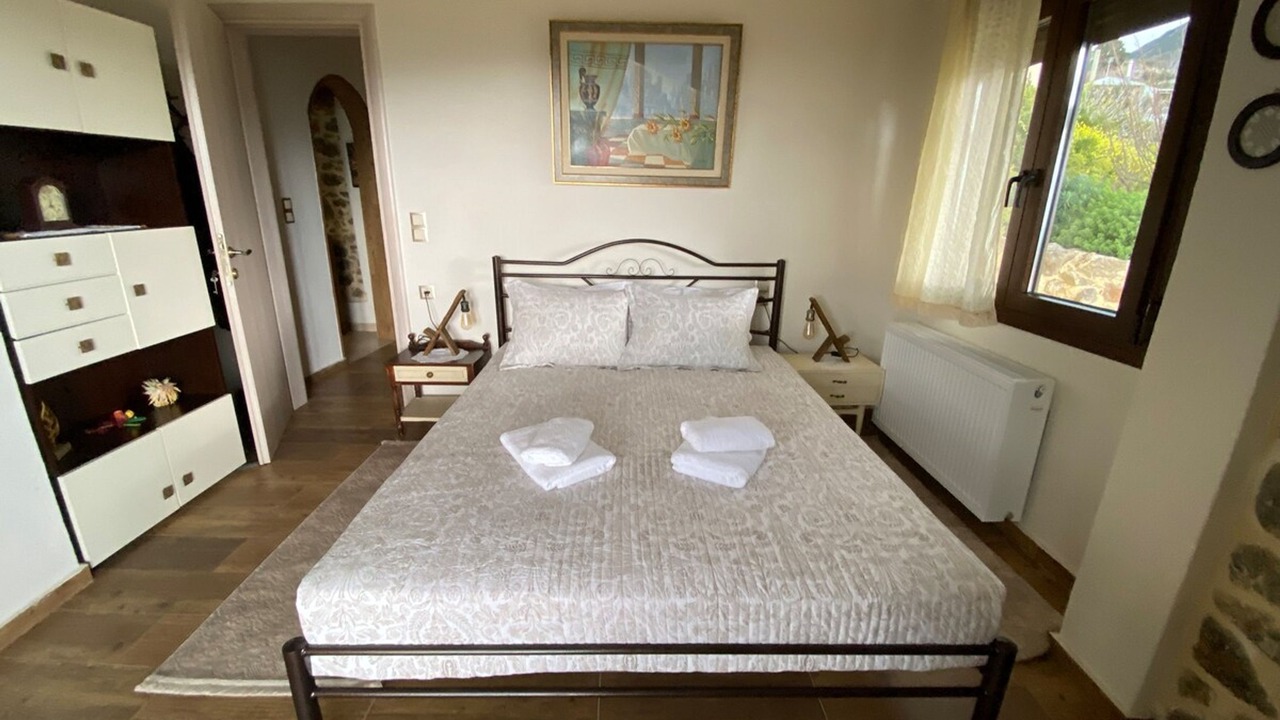 Photo of Bedroom in Nipidhitos