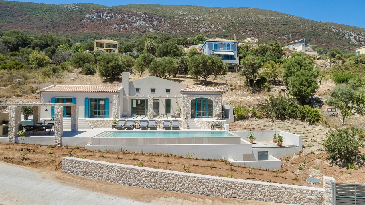 Photo of Outdoor in Zola