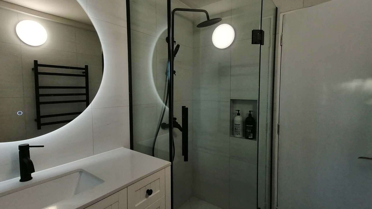 Photo of Bathroom in Hauraki