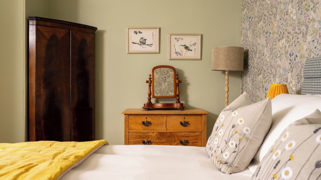 Photo of Bedroom in Elgin