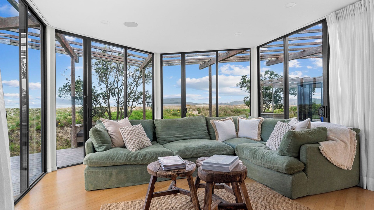 Photo of Livingroom in Omaha