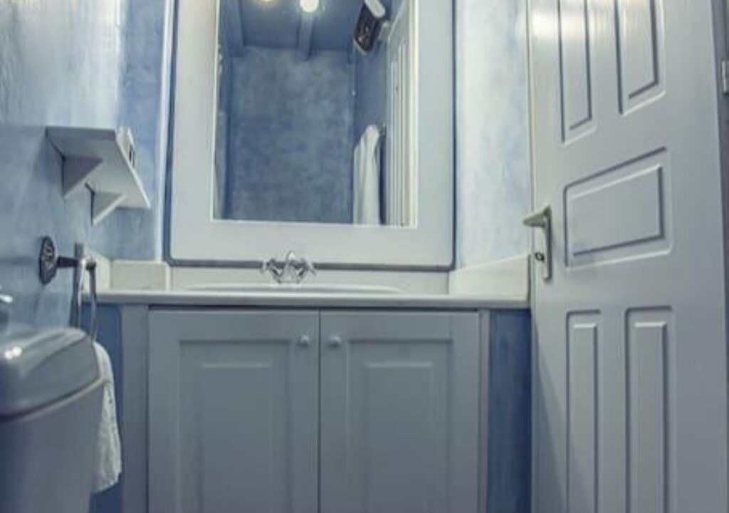Photo of Bathroom in Kanalia