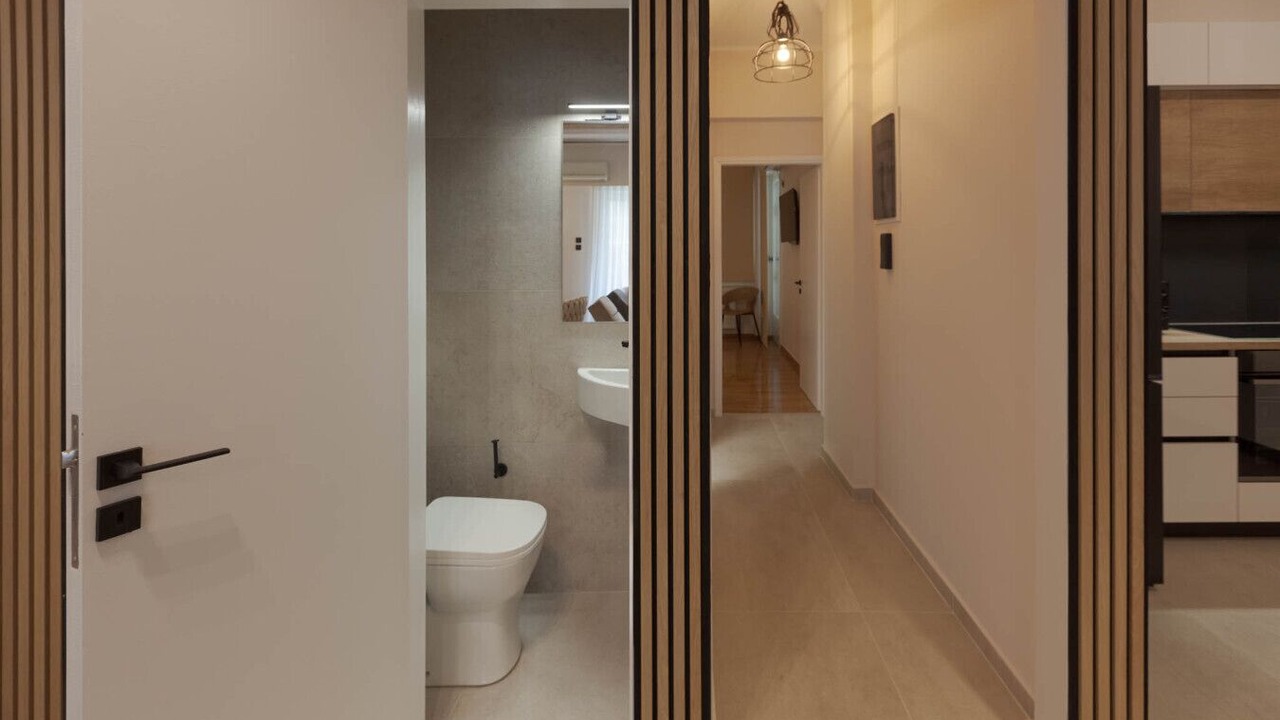 Photo of Bathroom in Platia Viktorias