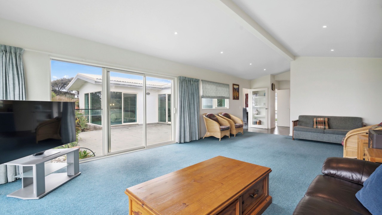 Photo of Livingroom in Waikanae