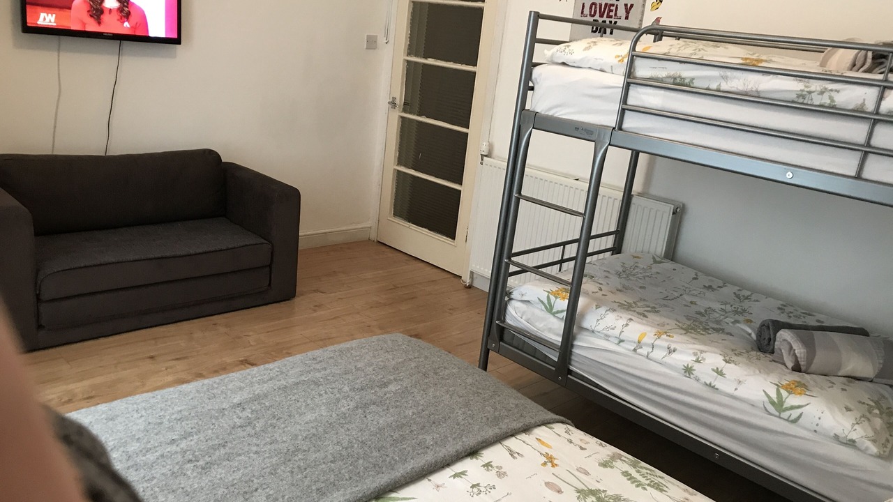 Photo of Bedroom in Tollcross
