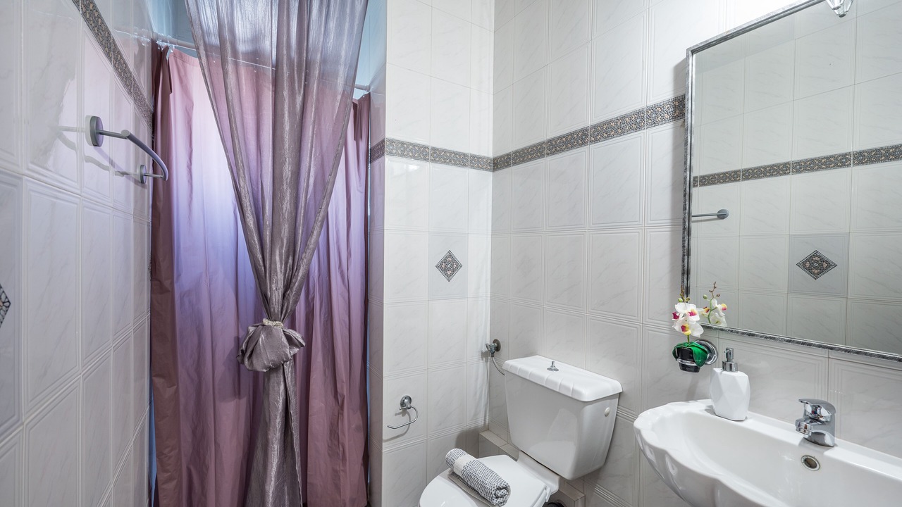 Photo of Bathroom in Gournai