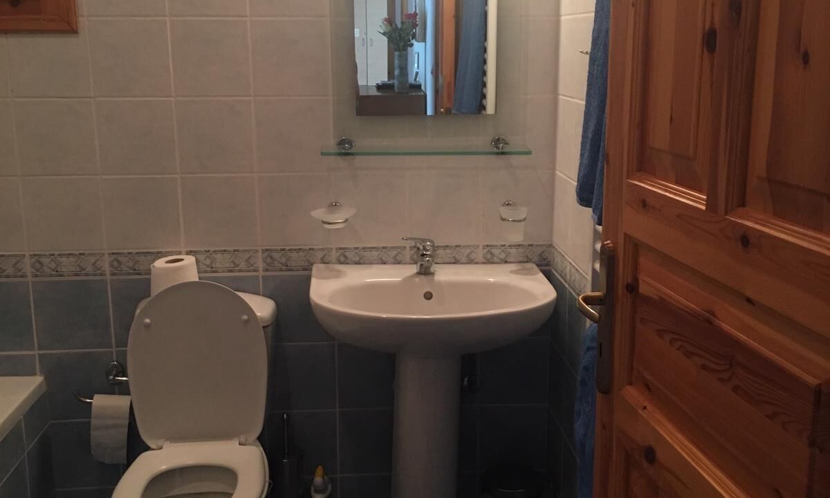 Photo of Bathroom in Roumeli