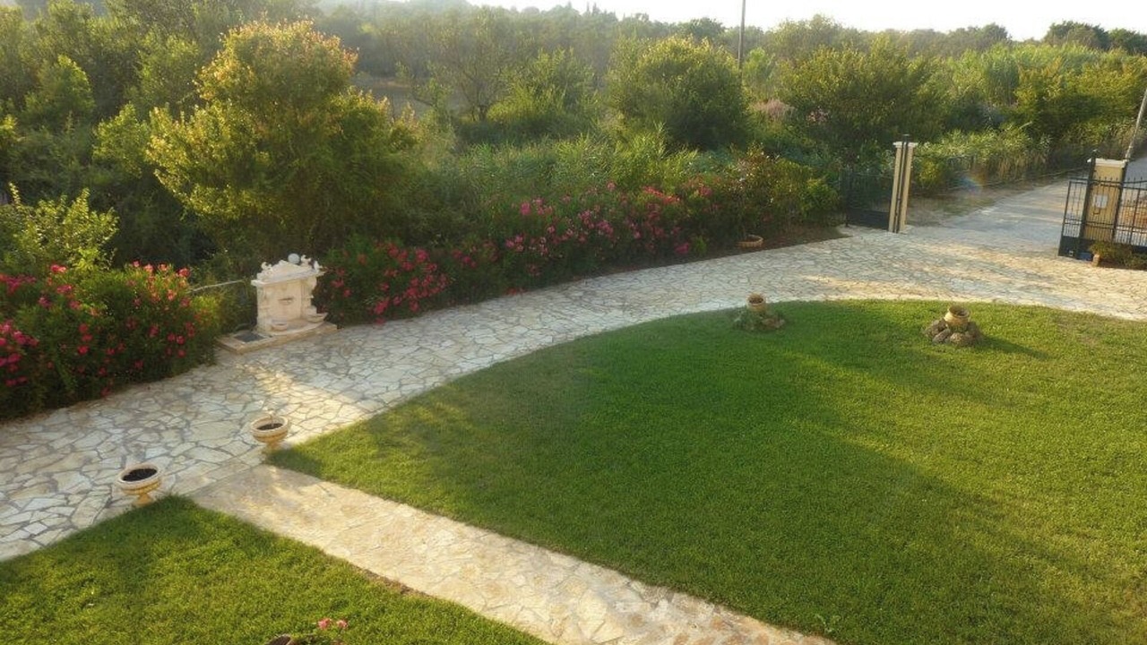 Photo of Others in Roda