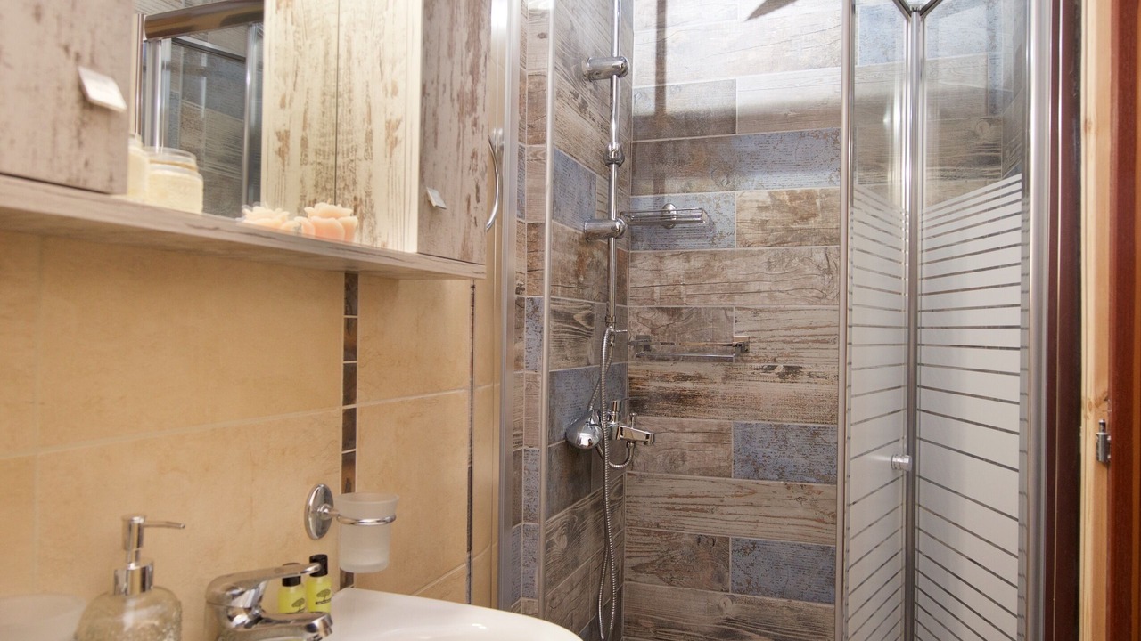 Photo of Bathroom in Katapodata