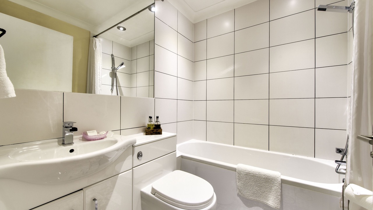 Photo of Bathroom in Glasgow Westend