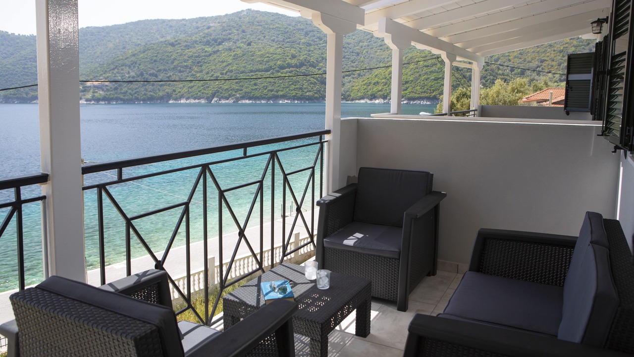Photo of Patio Balcony in Mikros Gialos