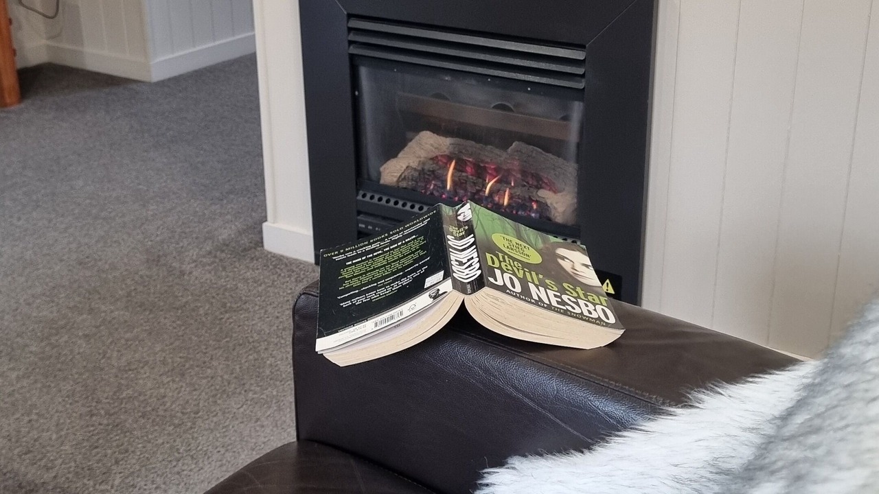 Photo of Livingroom in Lowburn