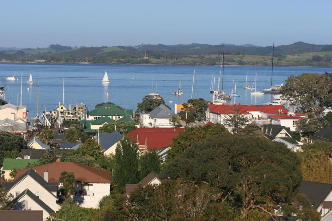 Photo of Buildings in Russell
