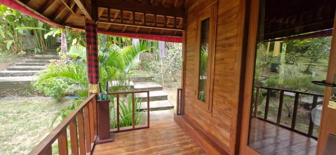 Photo of Patio Balcony in Mendoyo