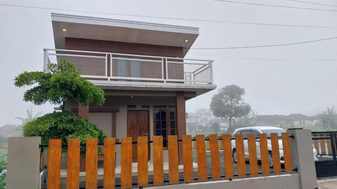 Photo of Others in Linggajati