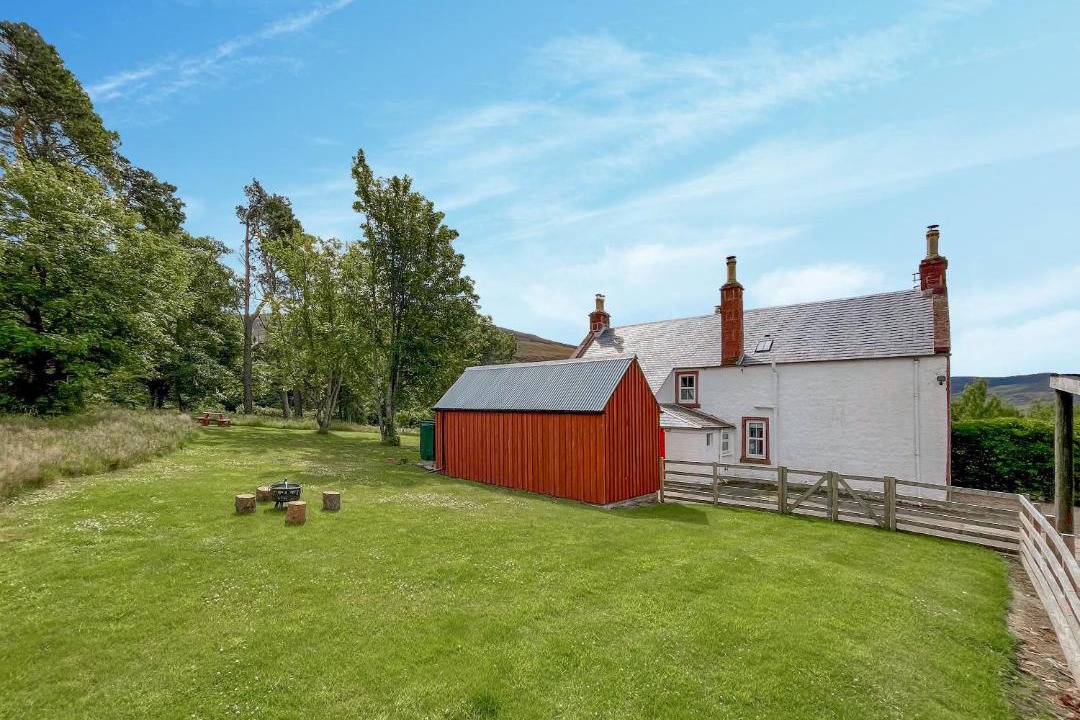 Photo of Others in Kirriemuir