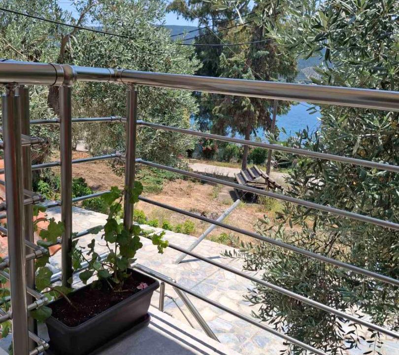 Photo of Patio Balcony in Pella Region