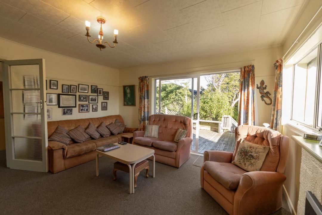 Photo of Livingroom in South Bay