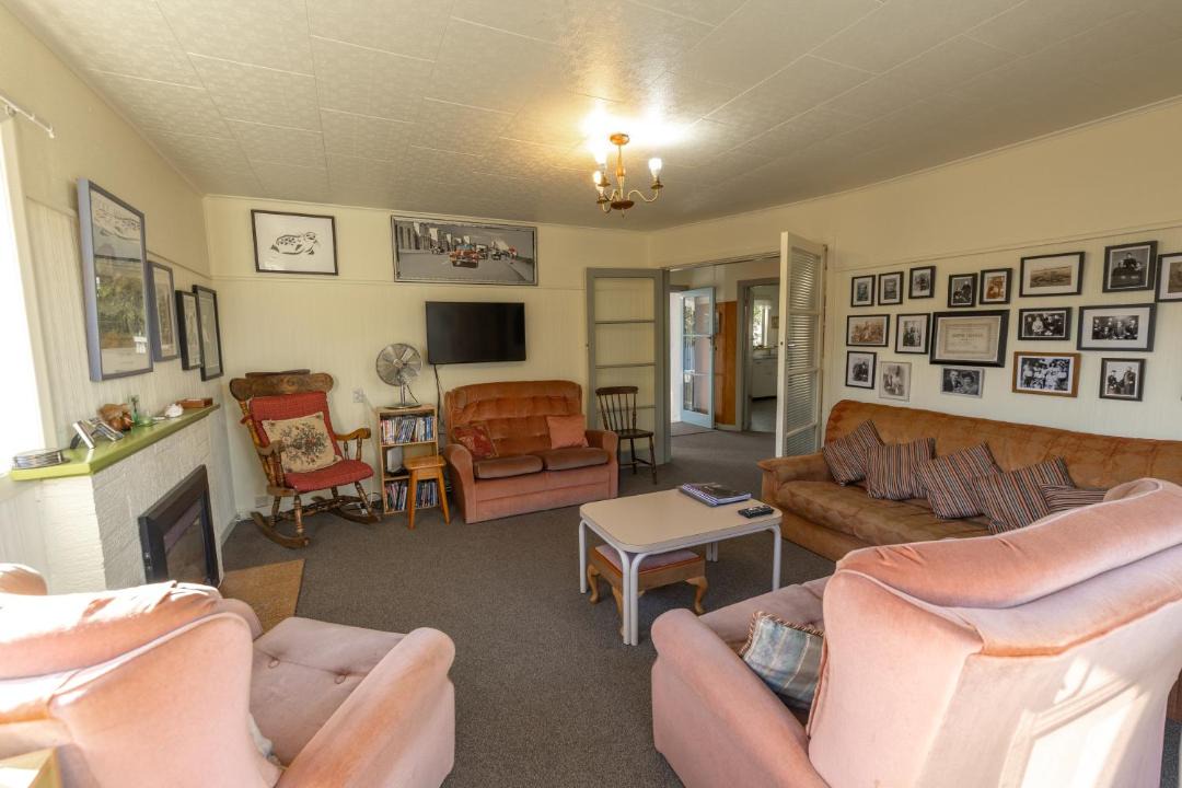 Photo of Livingroom in South Bay