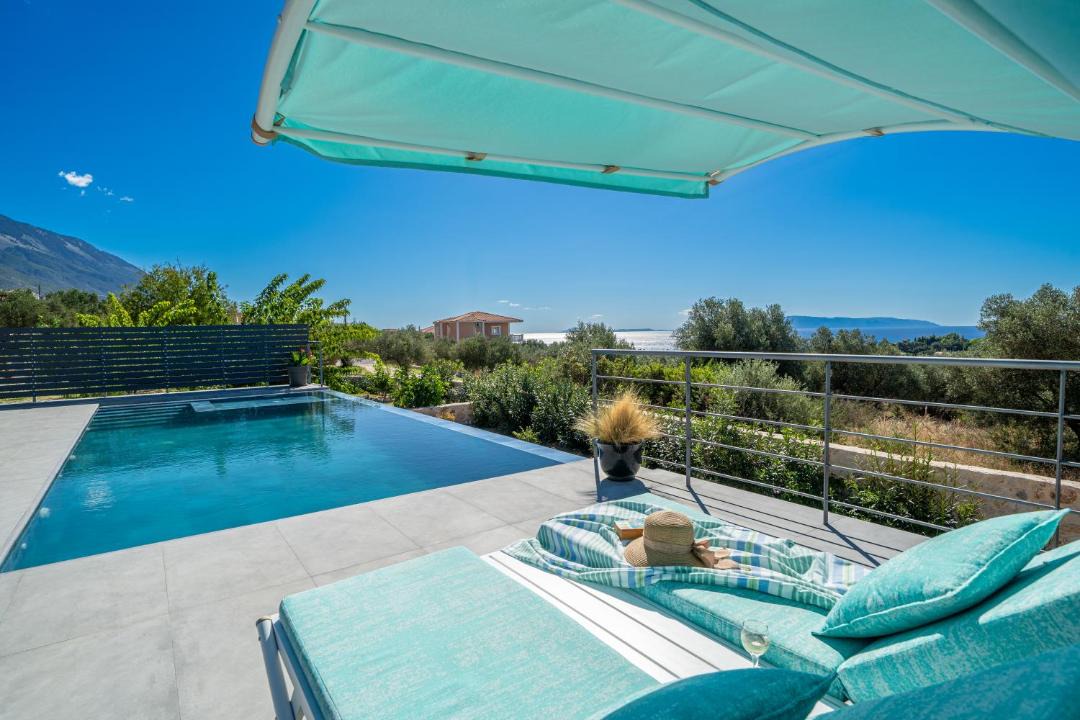 Photo of Patio Balcony in Karavados