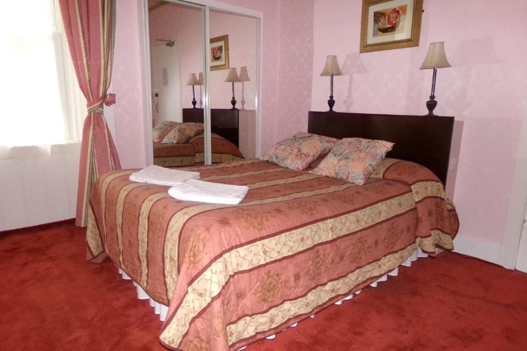 Photo of Bedroom in Tollcross