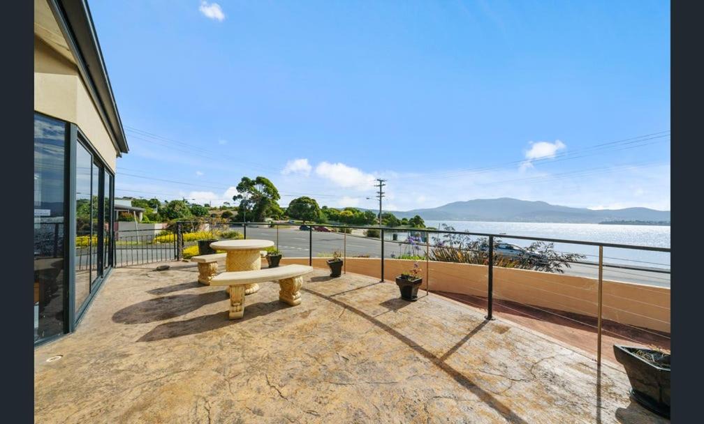 Photo of Patio Balcony in Howrah