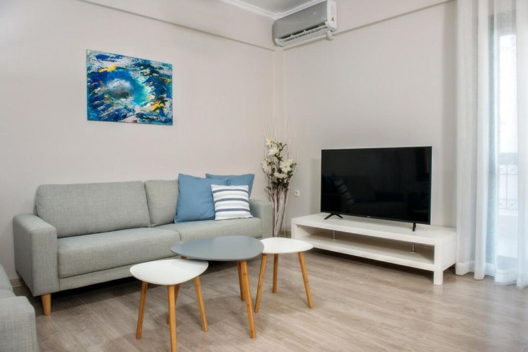Photo of Livingroom in Menidion