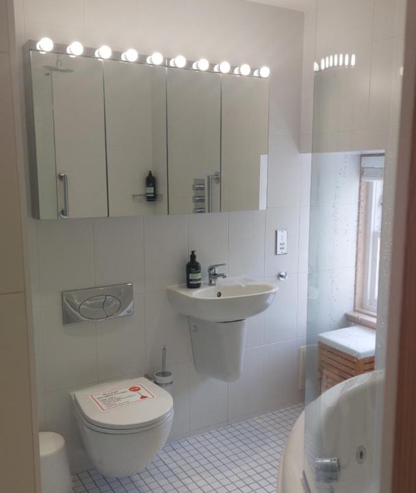 Photo of Bathroom in Juniper Green
