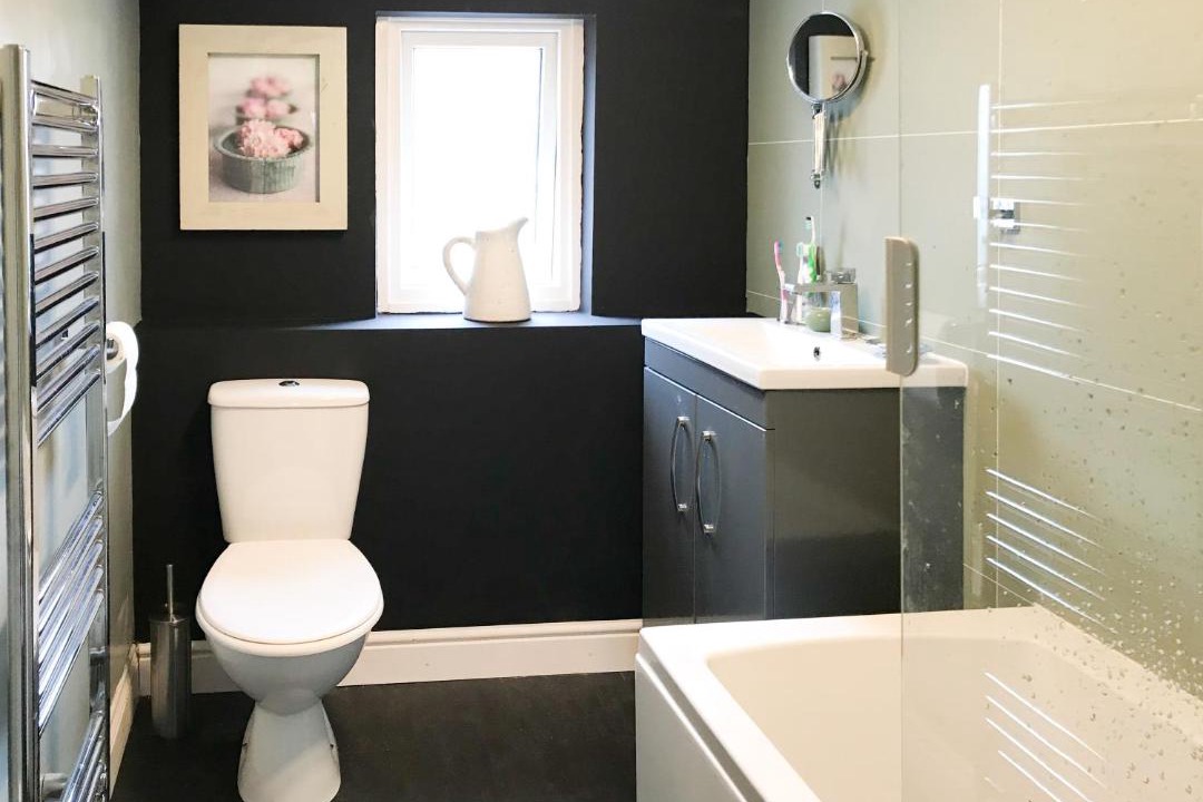 Photo of Bathroom in Girvan