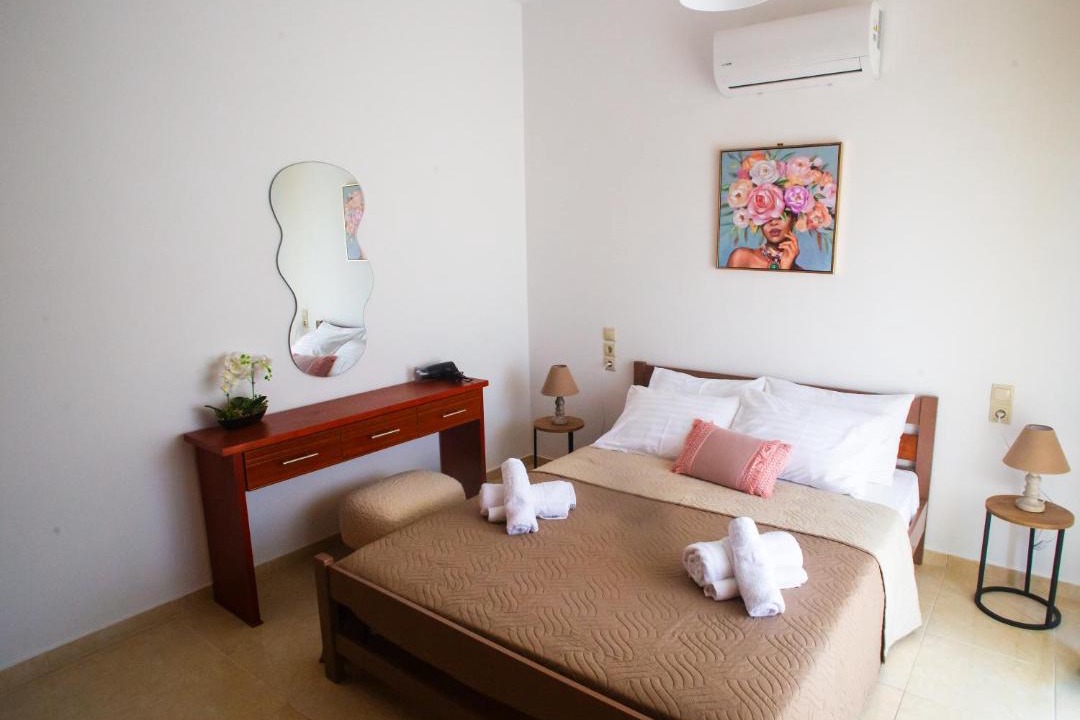 Photo of Bedroom in Petaloudes