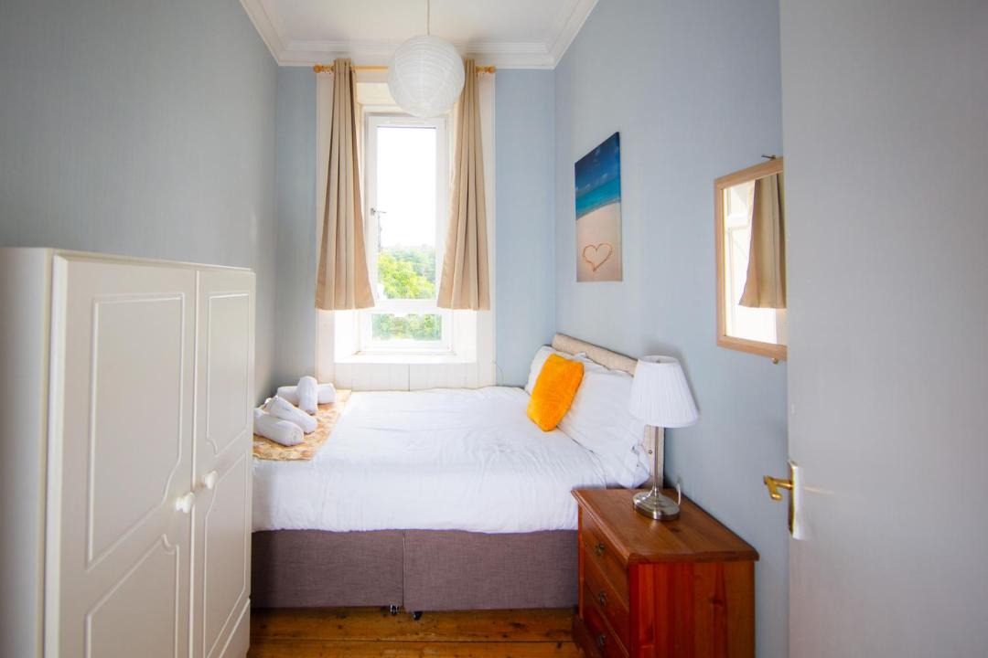 Photo of Bedroom in Newington