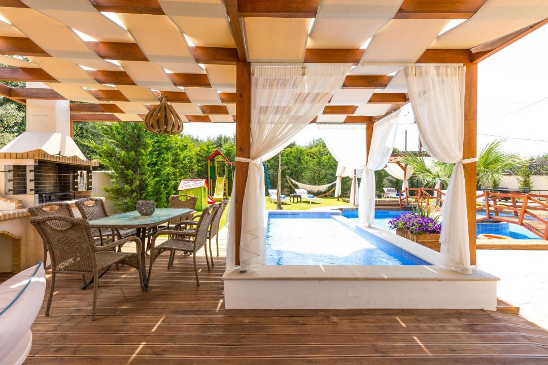 Photo of Patio Balcony in Roumeli