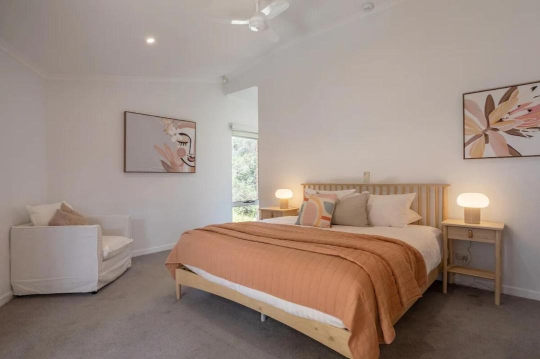 Photo of Bedroom in Howrah