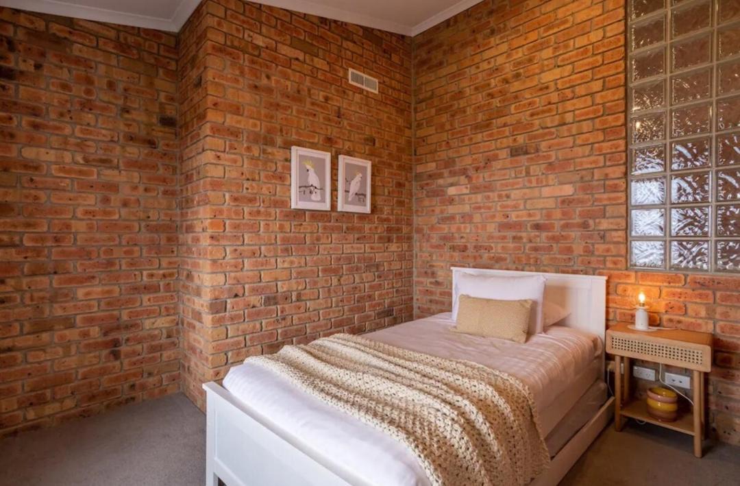 Photo of Bedroom in Howrah