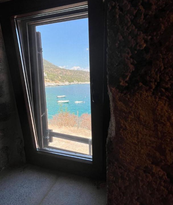 Photo of Others in East Mani