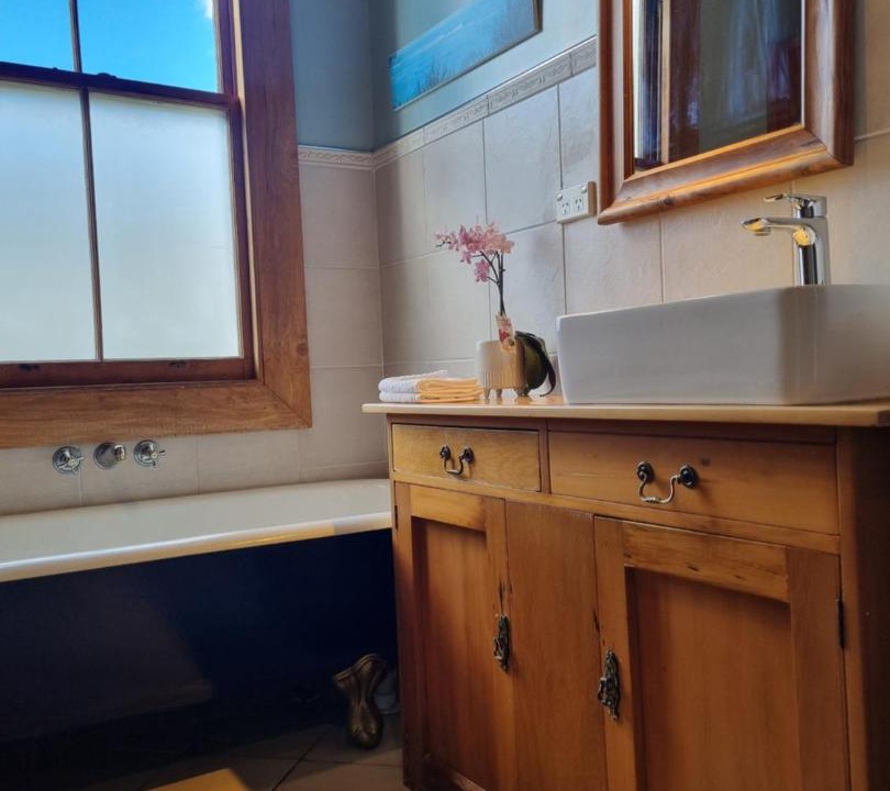 Photo of Bathroom in Hamilton East